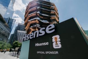 海信、FIFA及阿迪達斯合作快閃活動亮相紐約，引發(fā)世界杯RGB足球狂潮